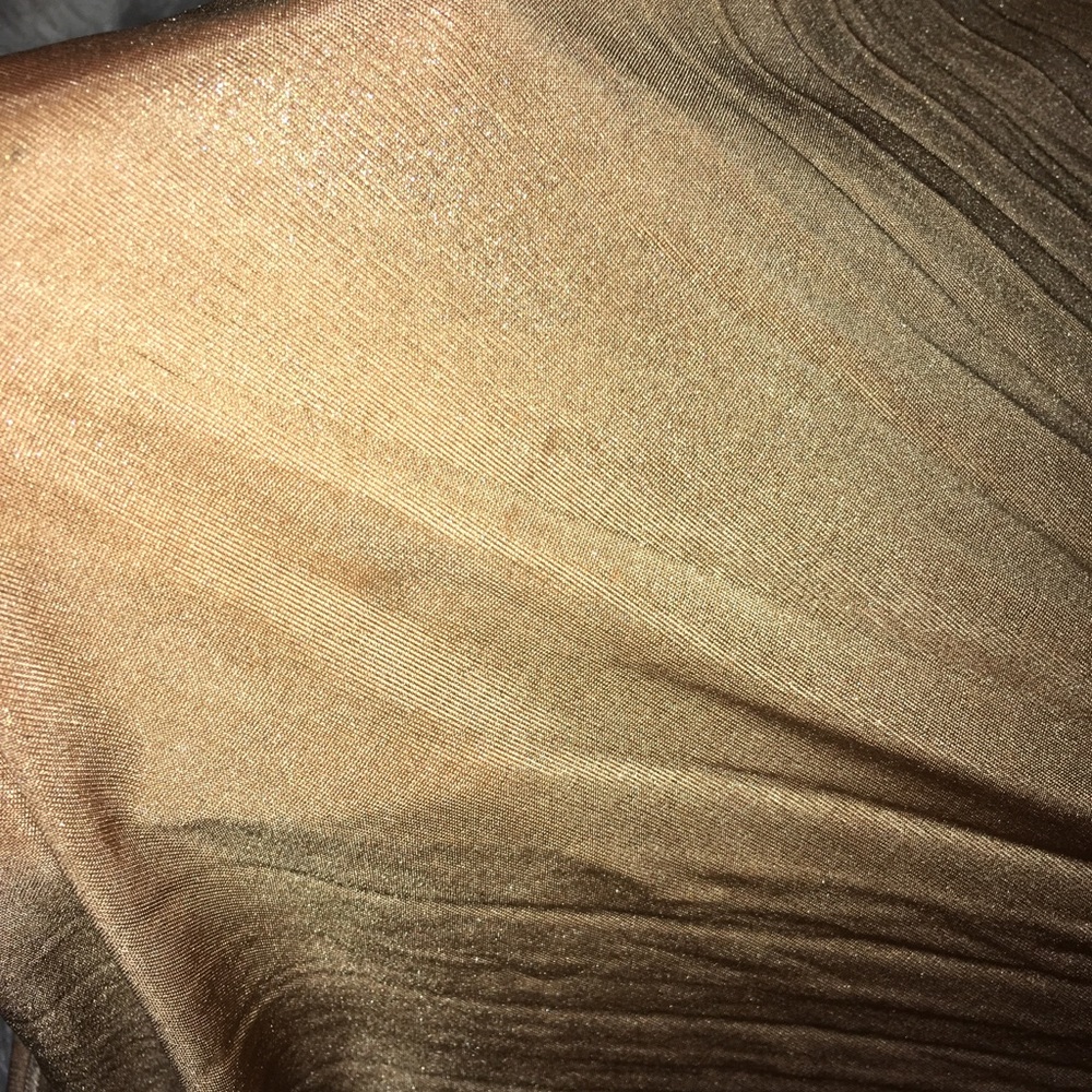 Gold mini flirty party dress. - Picture 4 of 8